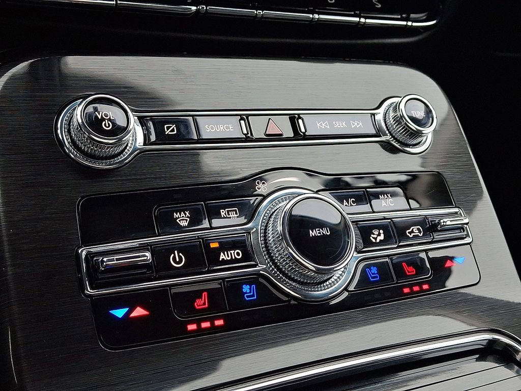 Certified 2022 Lincoln Nautilus Reserve image 16