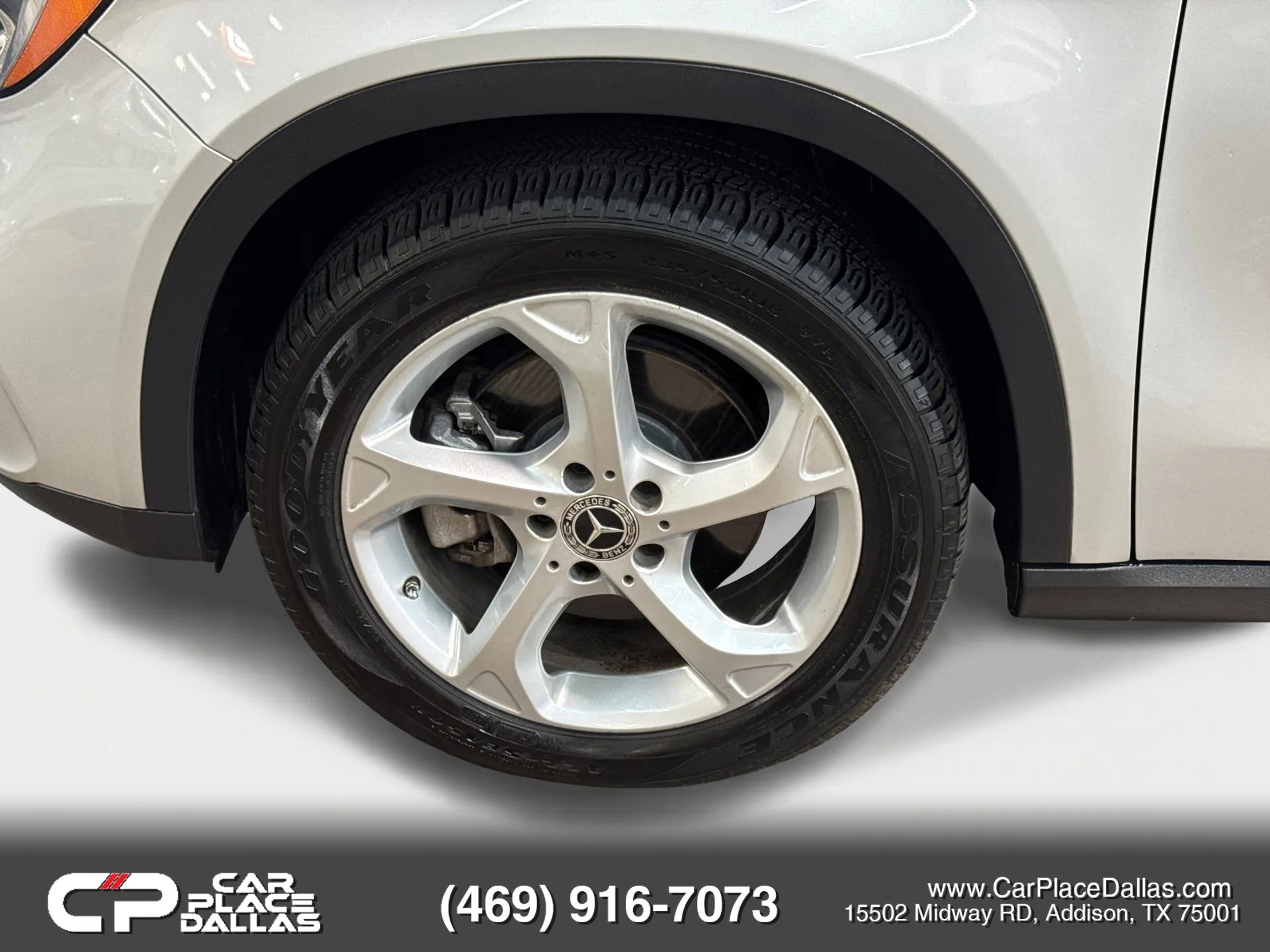 Used 2018 Mercedes-Benz GLA 250 4MATIC w/ Premium Package image 31