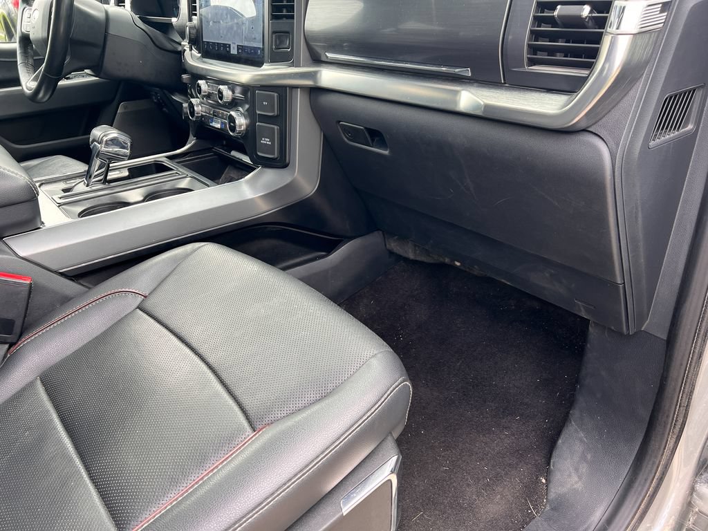 Used 2022 Ford F150 Lariat w/ Equipment Group 502A High AWD/4WD image 18