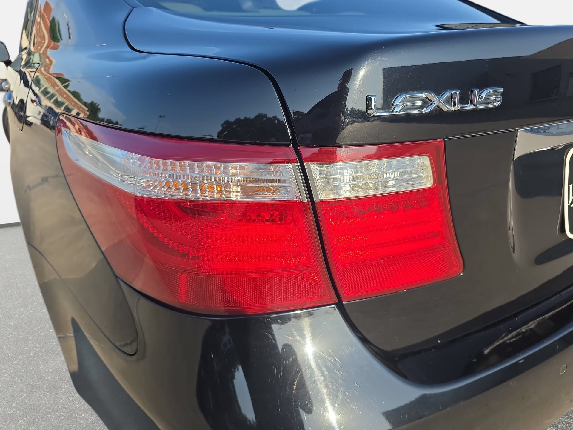 Used 2007 Lexus LS 460 L w/ Luxury Pkg RWD image 33