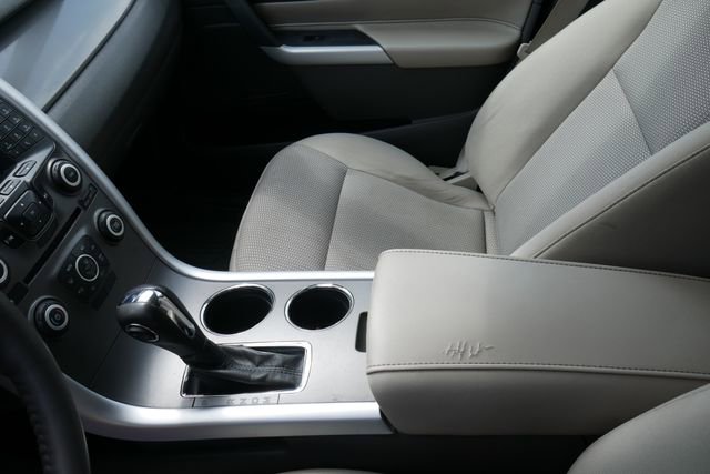 Used 2011 Ford Edge SEL AWD/4WD image 19