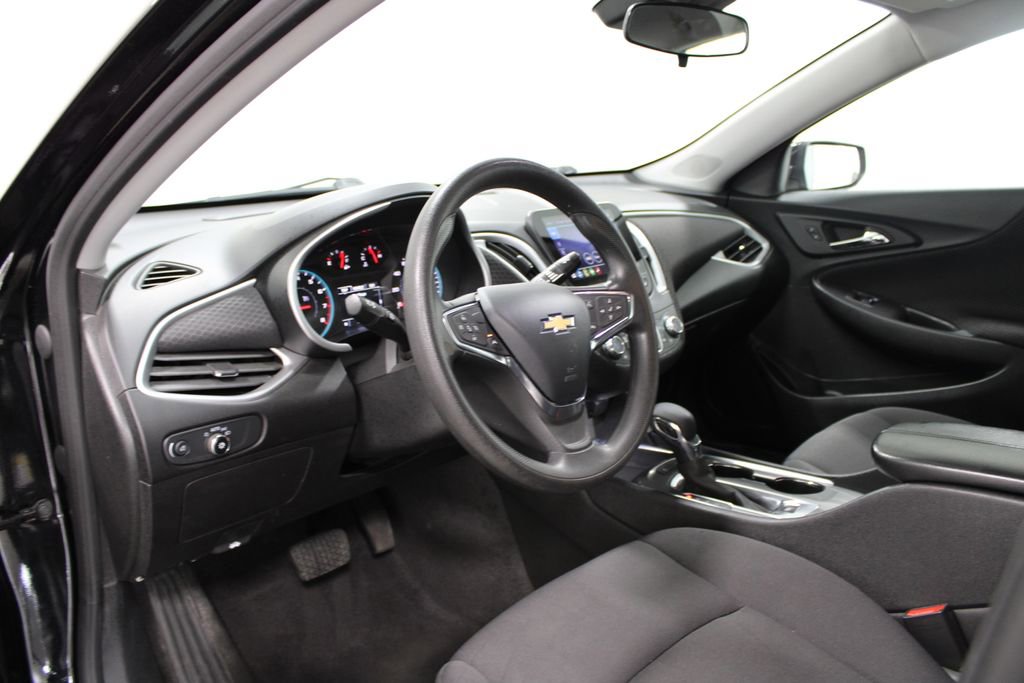 Used 2024 Chevrolet Malibu LT FWD image 22