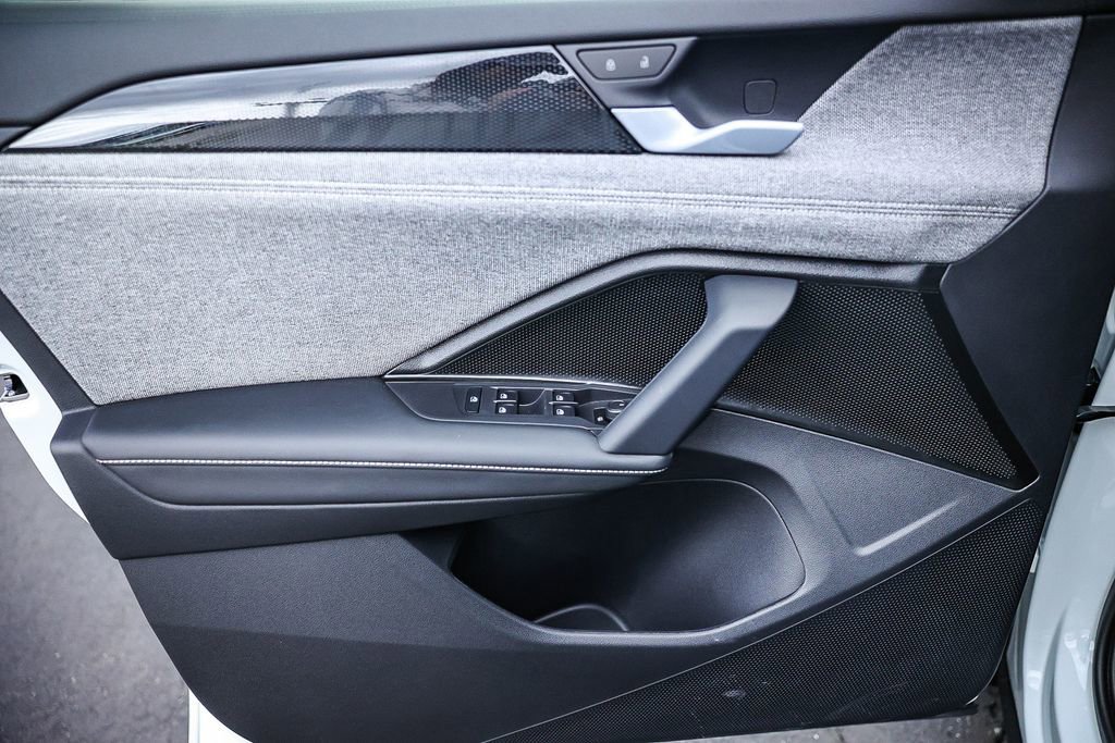 New 2026 Volkswagen Tiguan S image 30