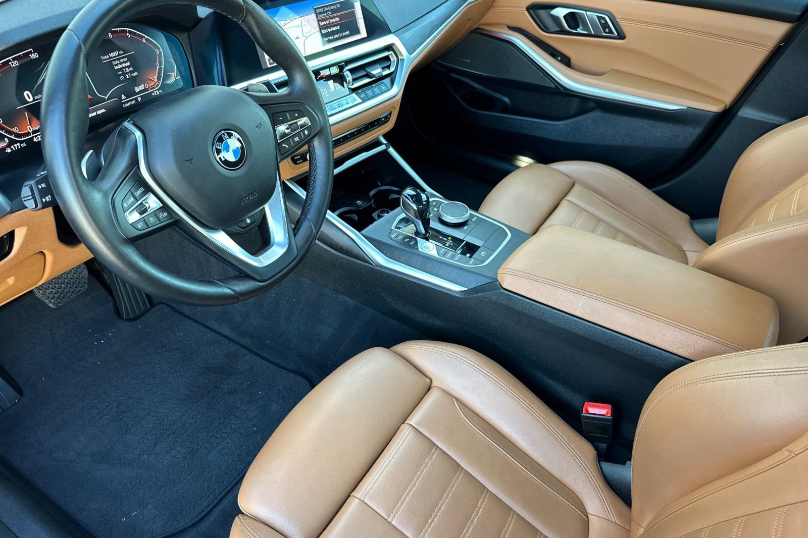 Used 2021 BMW 330i xDrive Sedan w/ Executive Package image 9