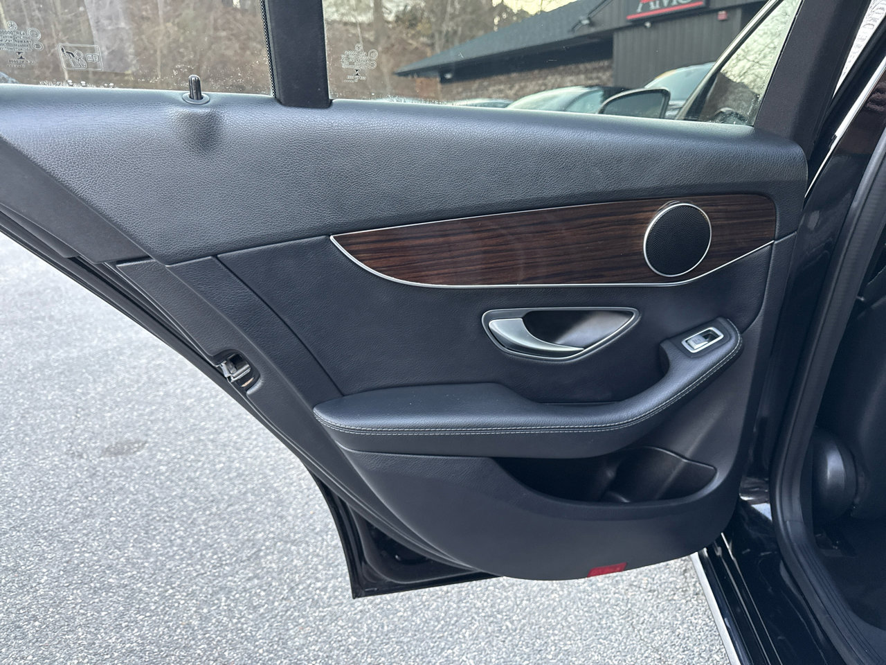 Used 2018 Mercedes-Benz C 300 Sedan image 40