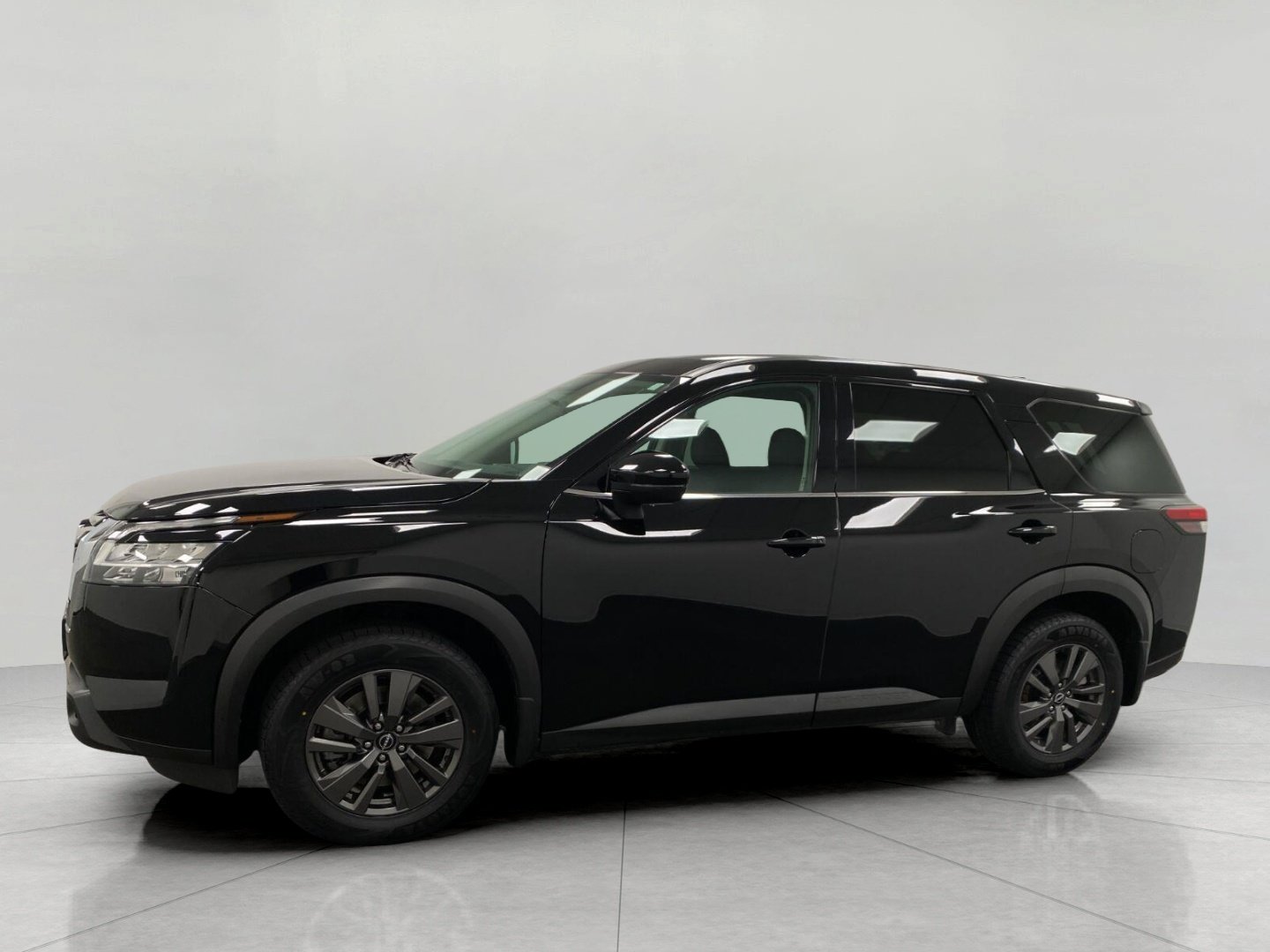 Used 2022 Nissan Pathfinder S AWD/4WD image 8