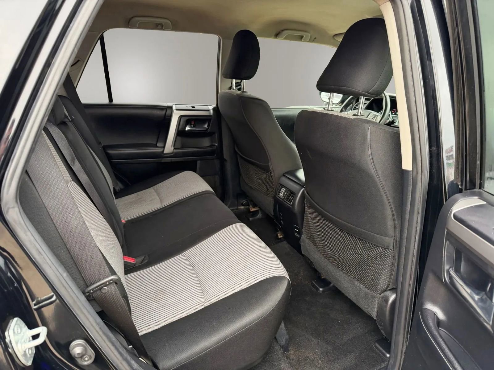 Used 2016 Toyota 4Runner SR5 image 19