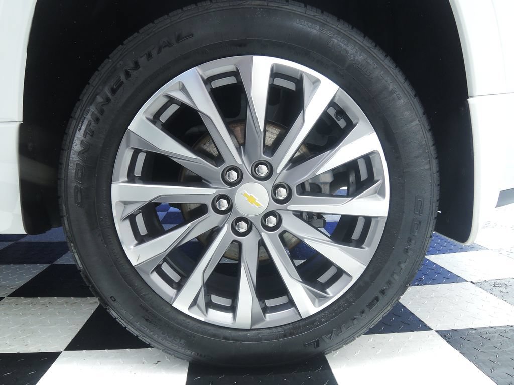 Used 2022 Chevrolet Traverse Premier AWD/4WD image 6