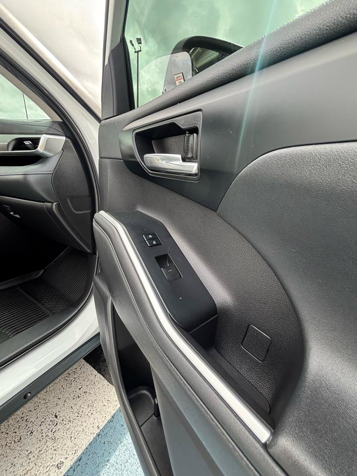 Used 2022 Toyota Highlander XLE AWD/4WD image 38