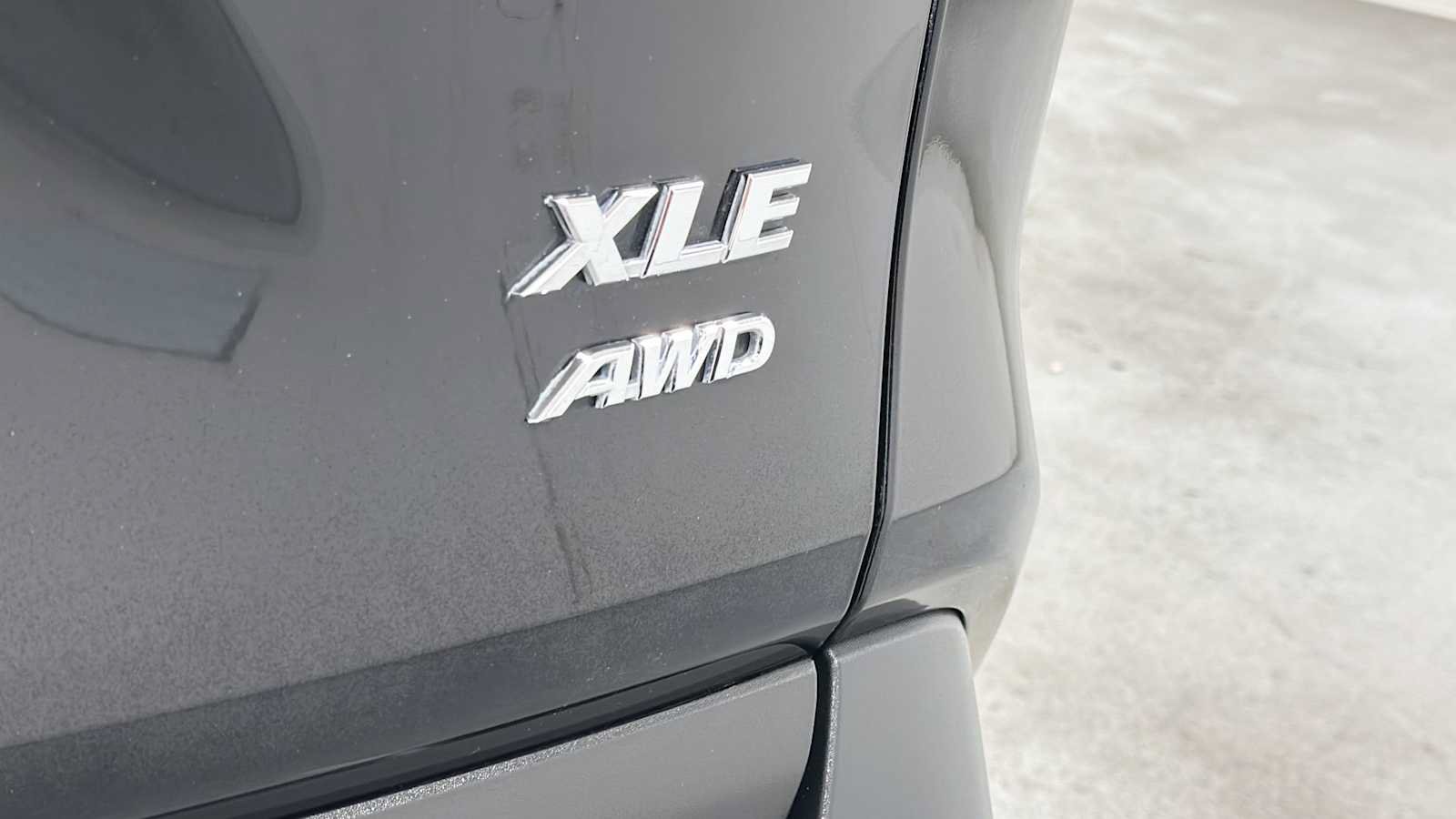 Certified 2019 Toyota RAV4 XLE Premium w/ Cold Weather Package AWD/4WD image 28
