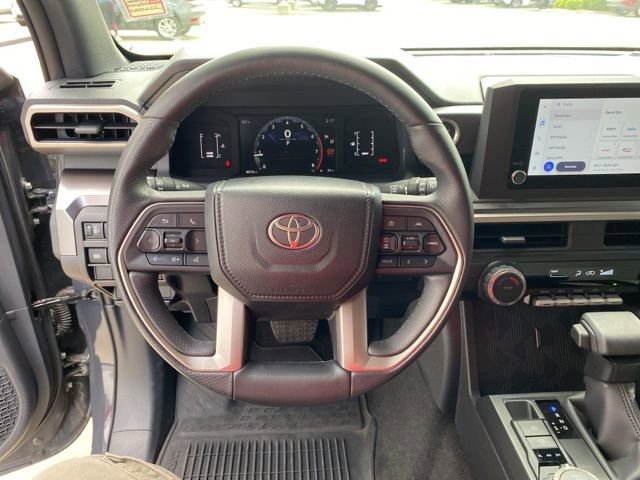Used 2025 Toyota 4Runner SR5 image 5