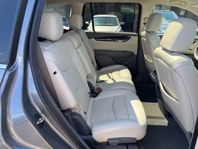 Used 2021 Cadillac XT6 Premium Luxury AWD/4WD image 19