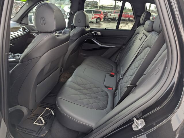 Used 2024 BMW X5 xDrive40i AWD/4WD image 23