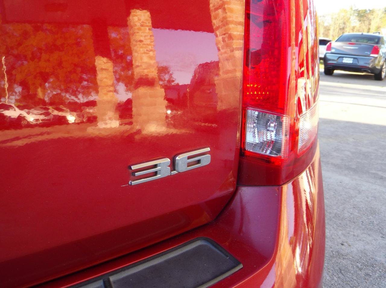 Used 2015 Cadillac SRX Performance w/ Driver Awareness Package FWD image 6