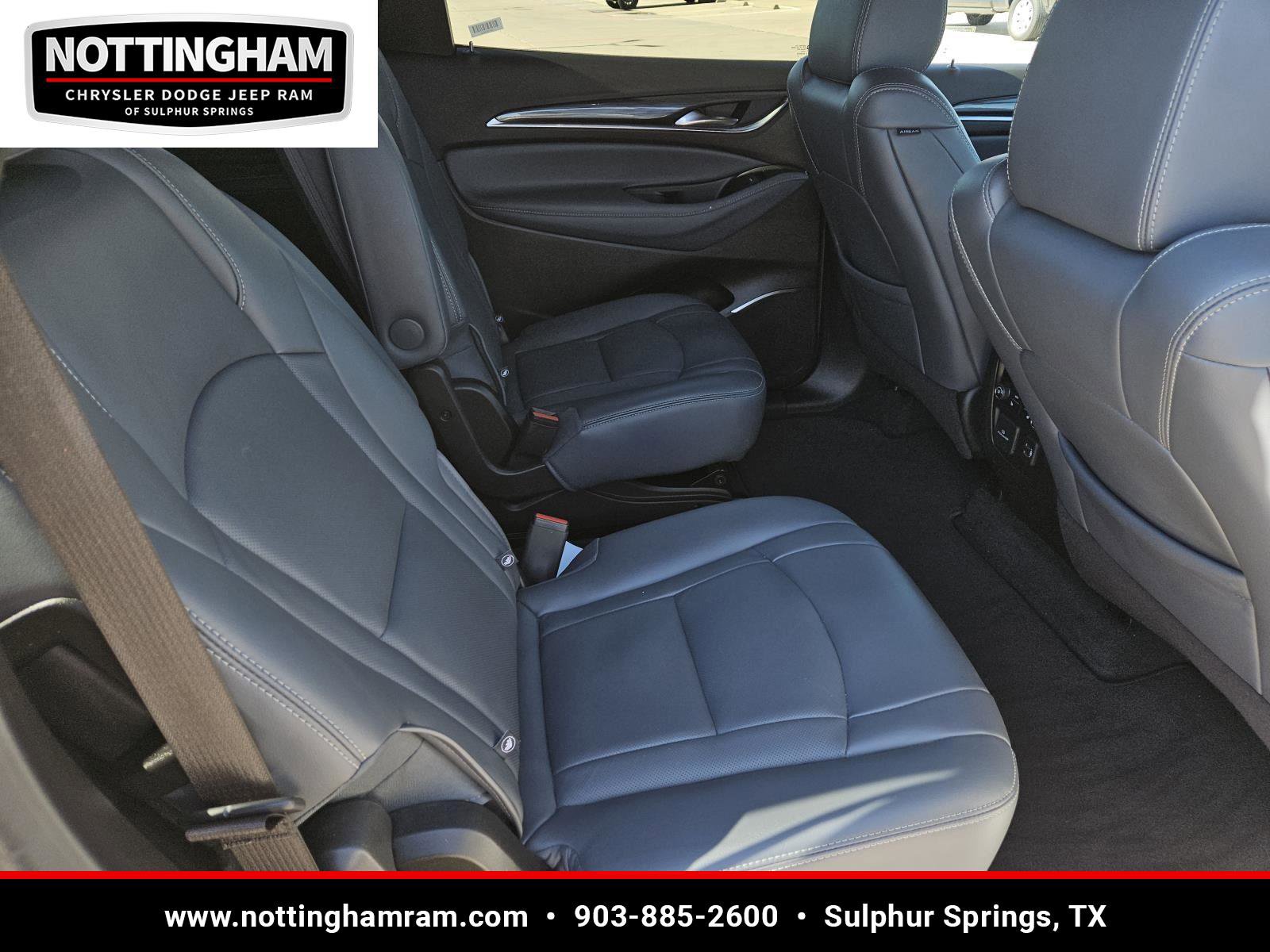 Used 2024 Buick Enclave Premium image 33