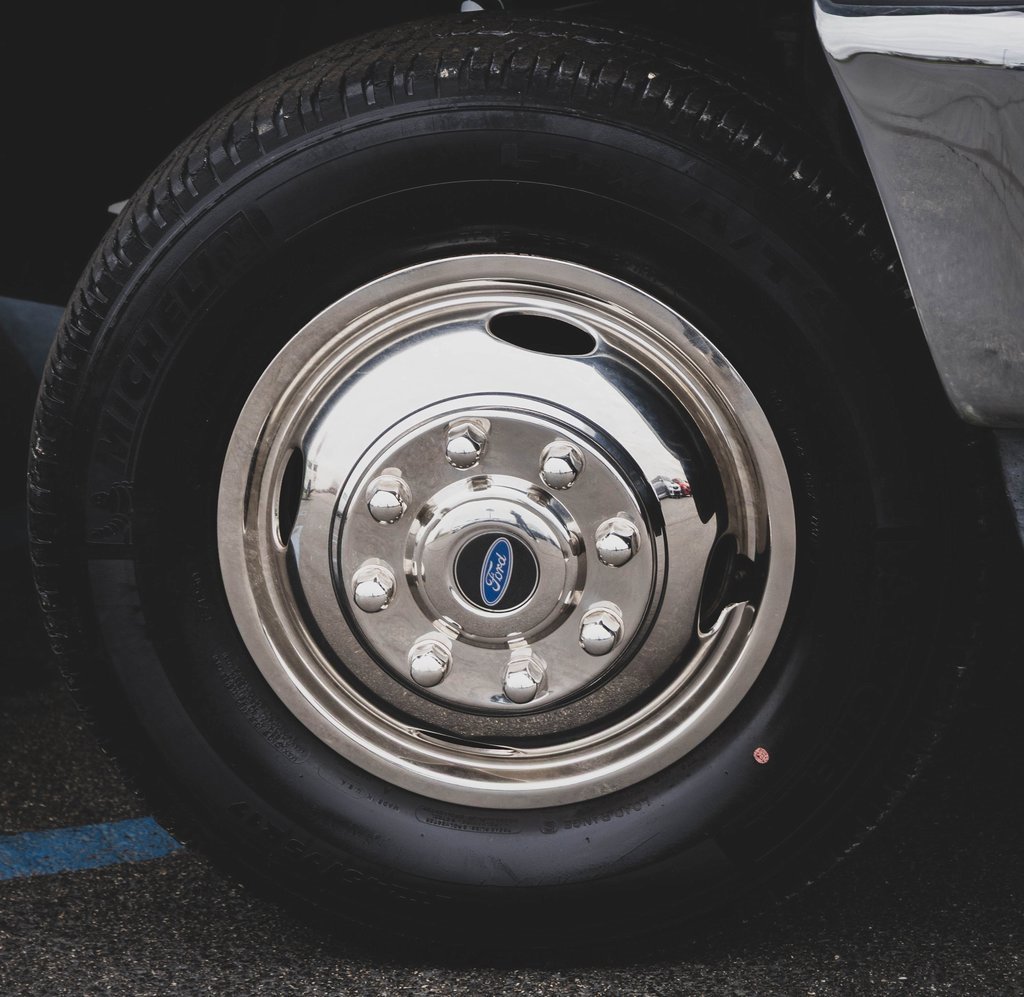 Used 2015 Ford F350 Lariat w/ Lariat Ultimate Package image 32