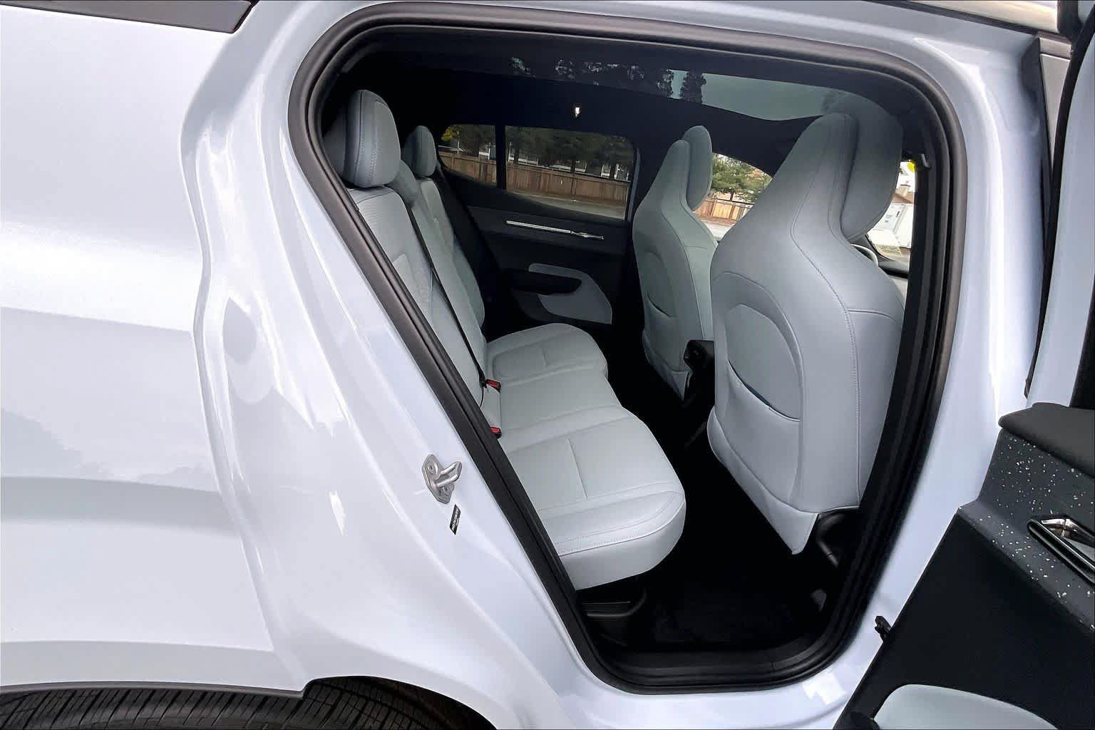 Used 2025 Volvo EX30 Ultra RWD image 30