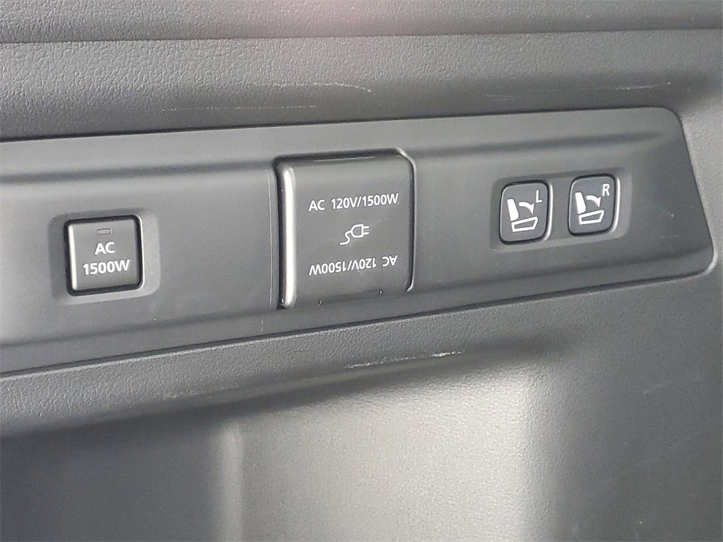 Used 2025 MAZDA CX-70 Plug-In Hybrid w/ Premium Pkg image 9