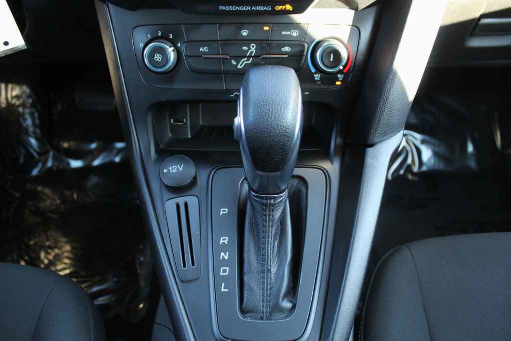 Used 2018 Ford Focus SE image 23