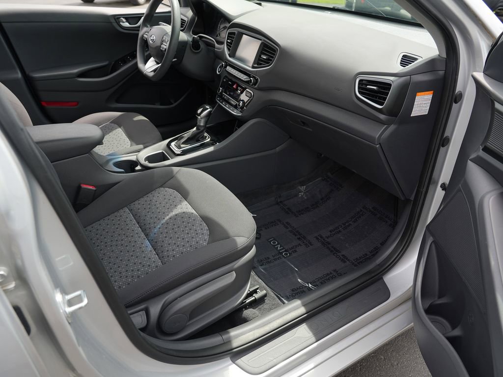 Used 2018 Hyundai Ioniq Blue FWD image 29