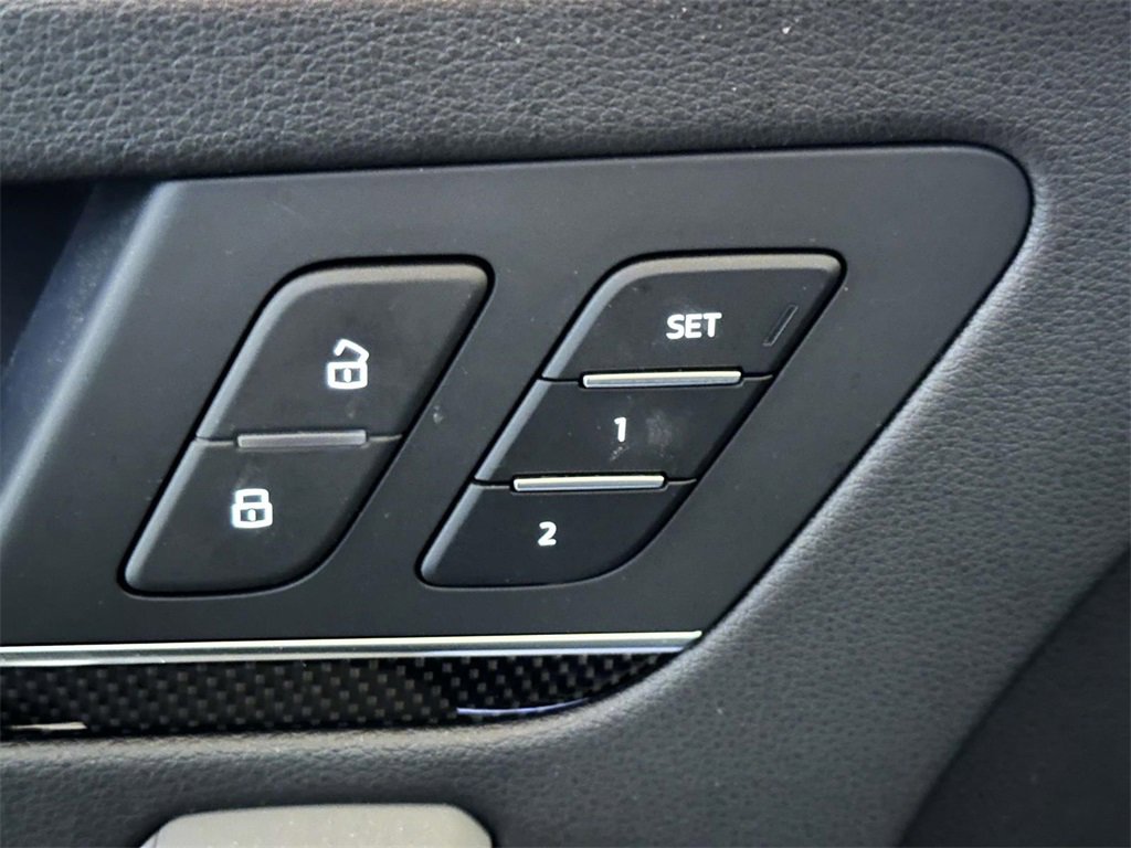 Used 2022 Audi SQ5 Prestige w/ Prestige Package image 18
