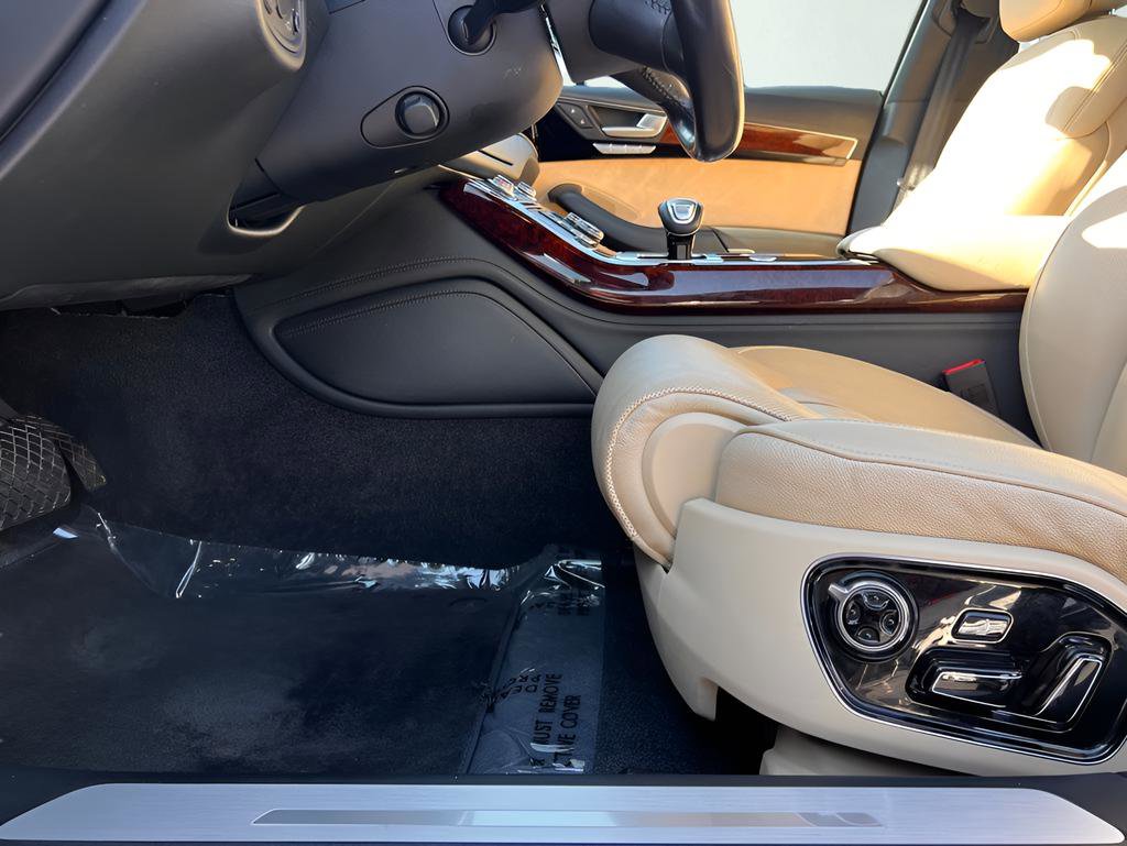 Used 2014 Audi A8 L 3.0T image 42