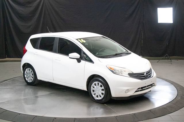 Used 2016 Nissan Versa Note SV image 2