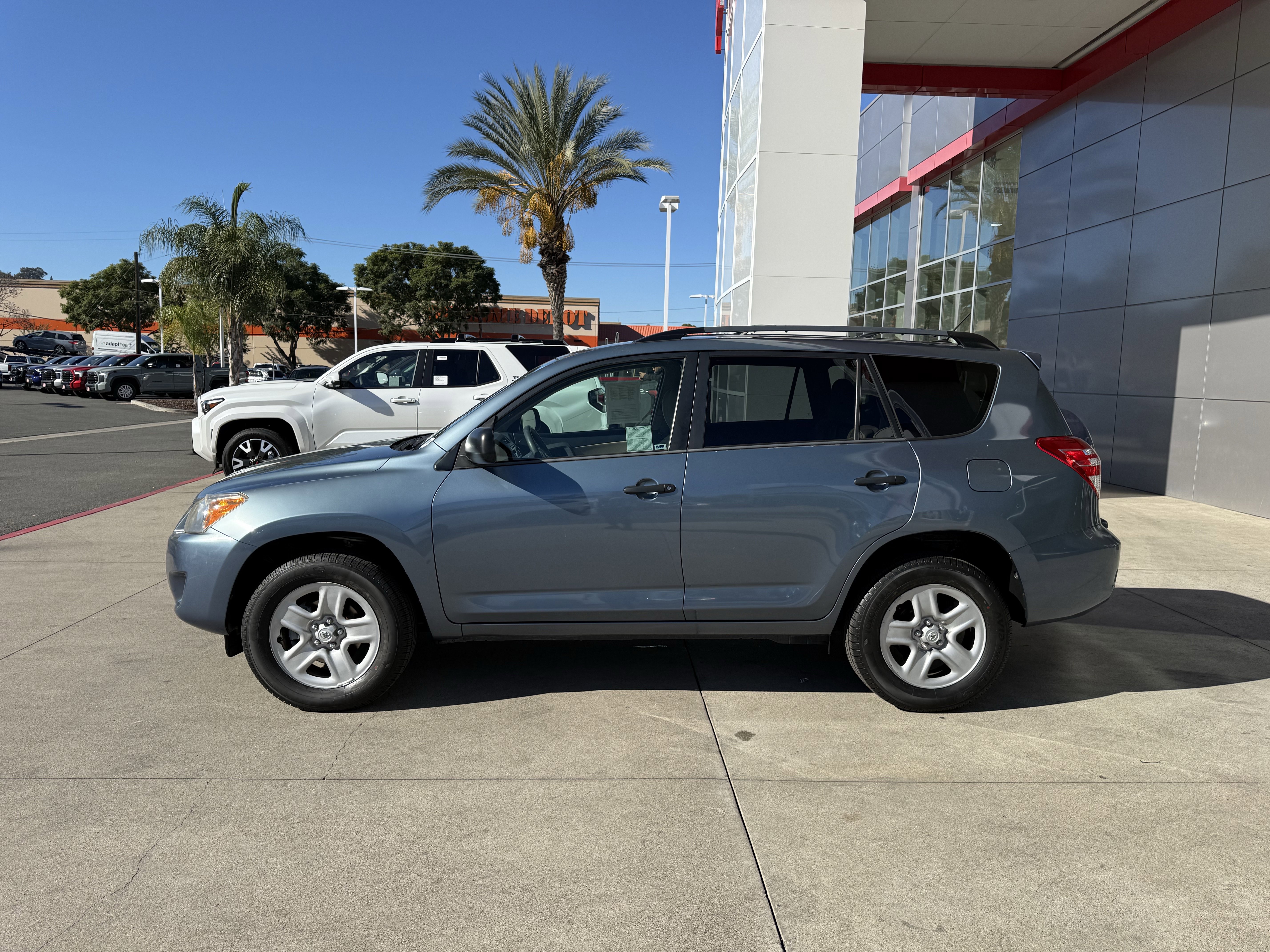 Used 2012 Toyota RAV4 FWD w/ 3rd Row image 2
