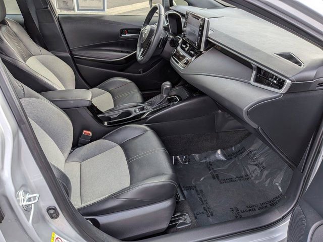 Used 2019 Toyota Corolla XSE FWD image 5