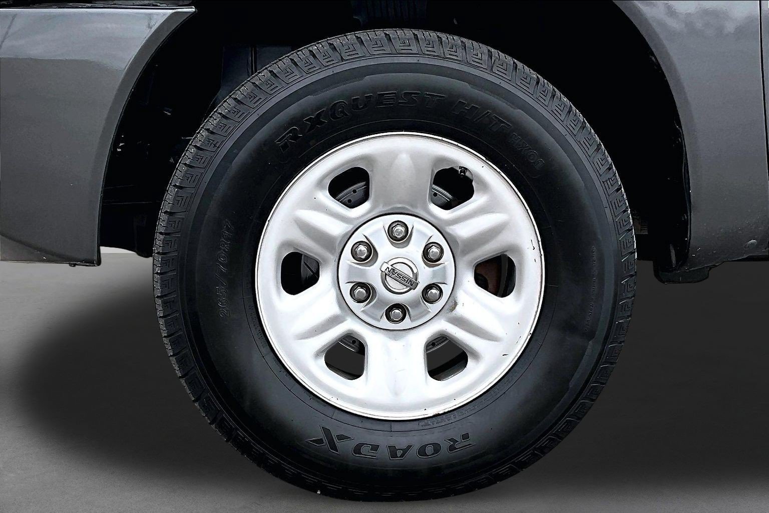 Used 2005 Nissan Titan SE RWD image 8