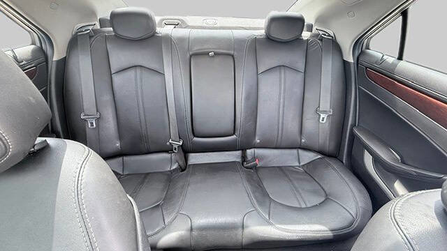 Used 2013 Cadillac CTS Luxury w/ Wood Trim Package AWD/4WD image 18