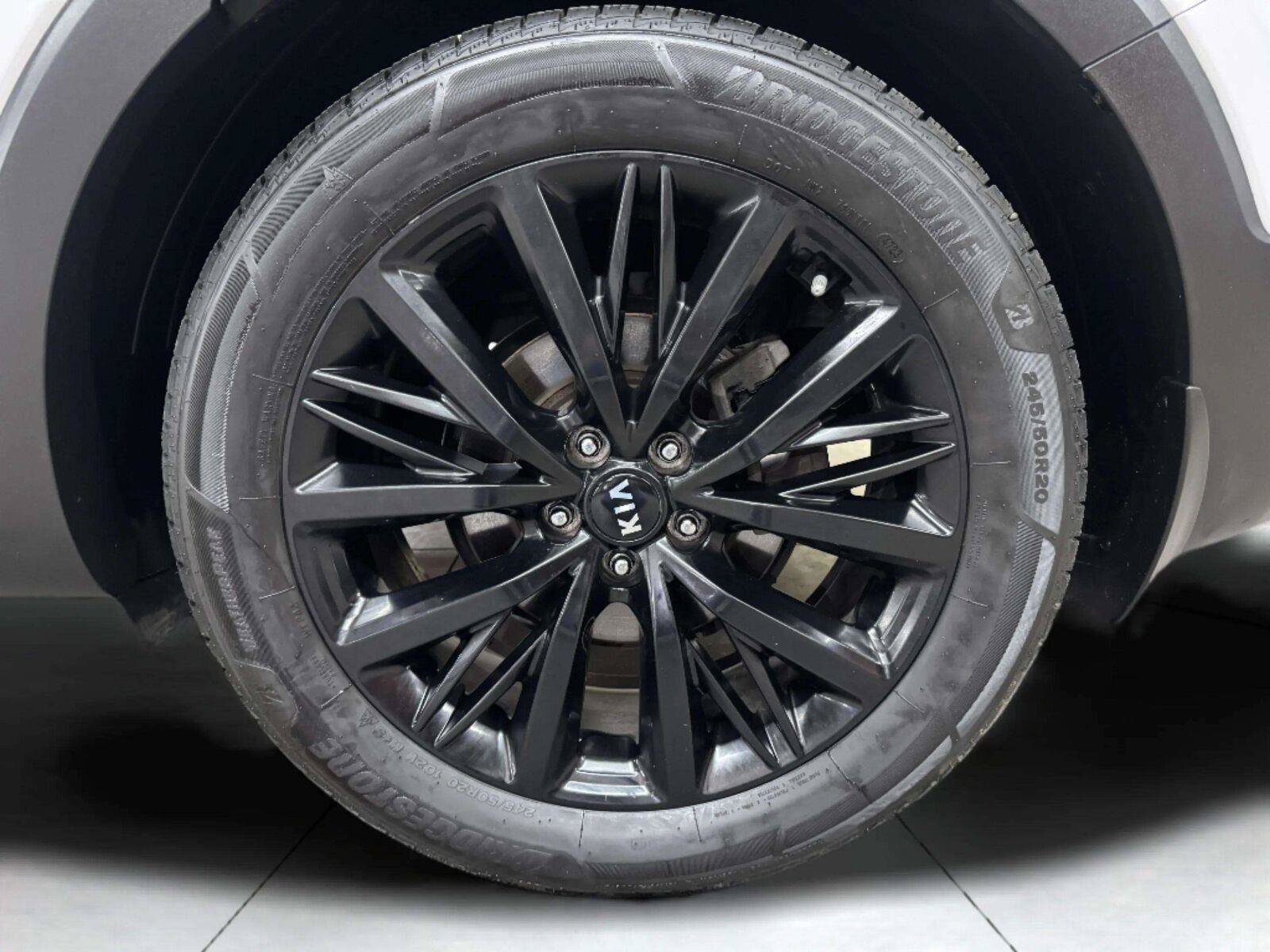 Used 2021 Kia Telluride SX w/ Towing Package FWD image 70