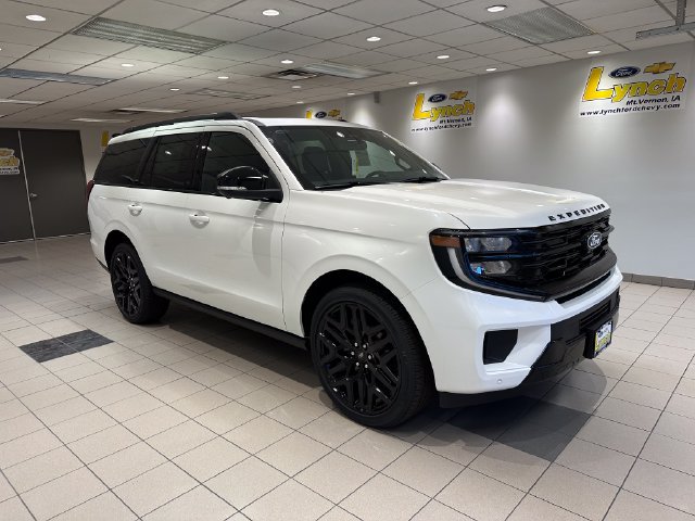New 2027 Ford Expedition Platinum w/ Stealth Performance Package