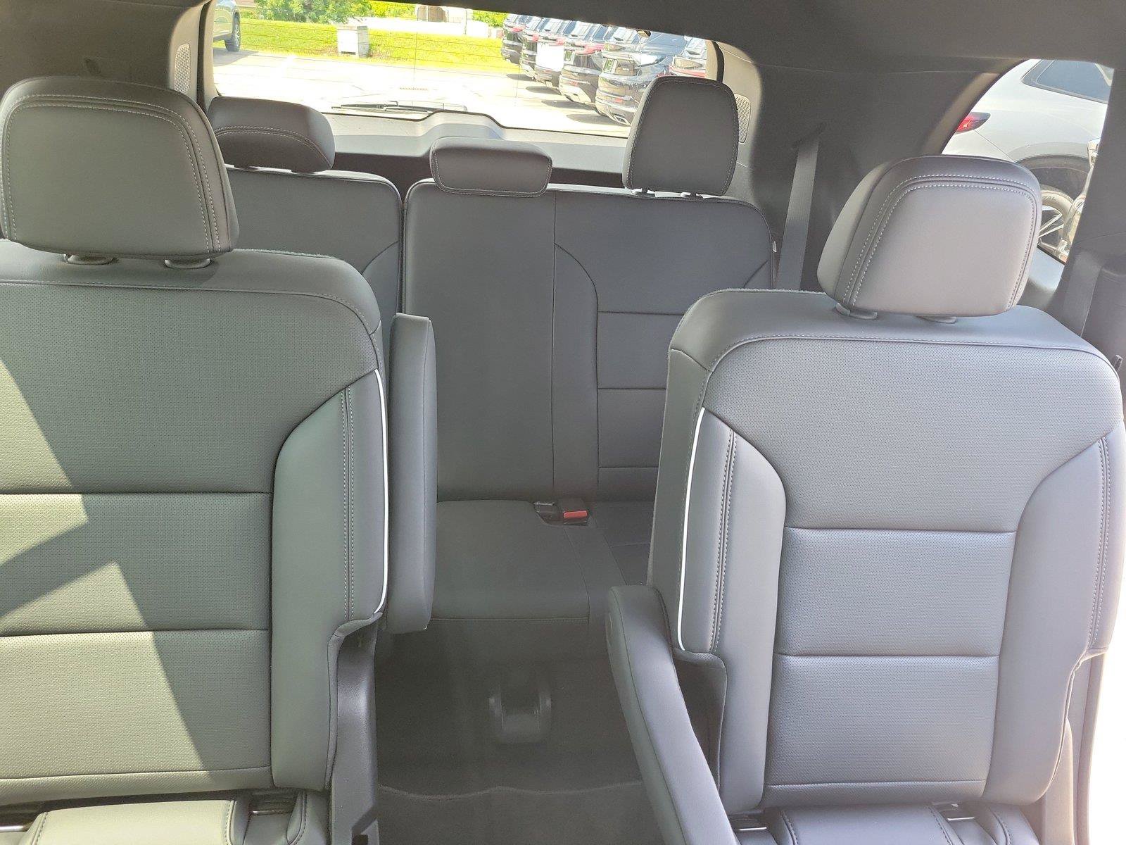 New 2027 Buick Enclave Preferred w/ Power Package AWD/4WD image 13
