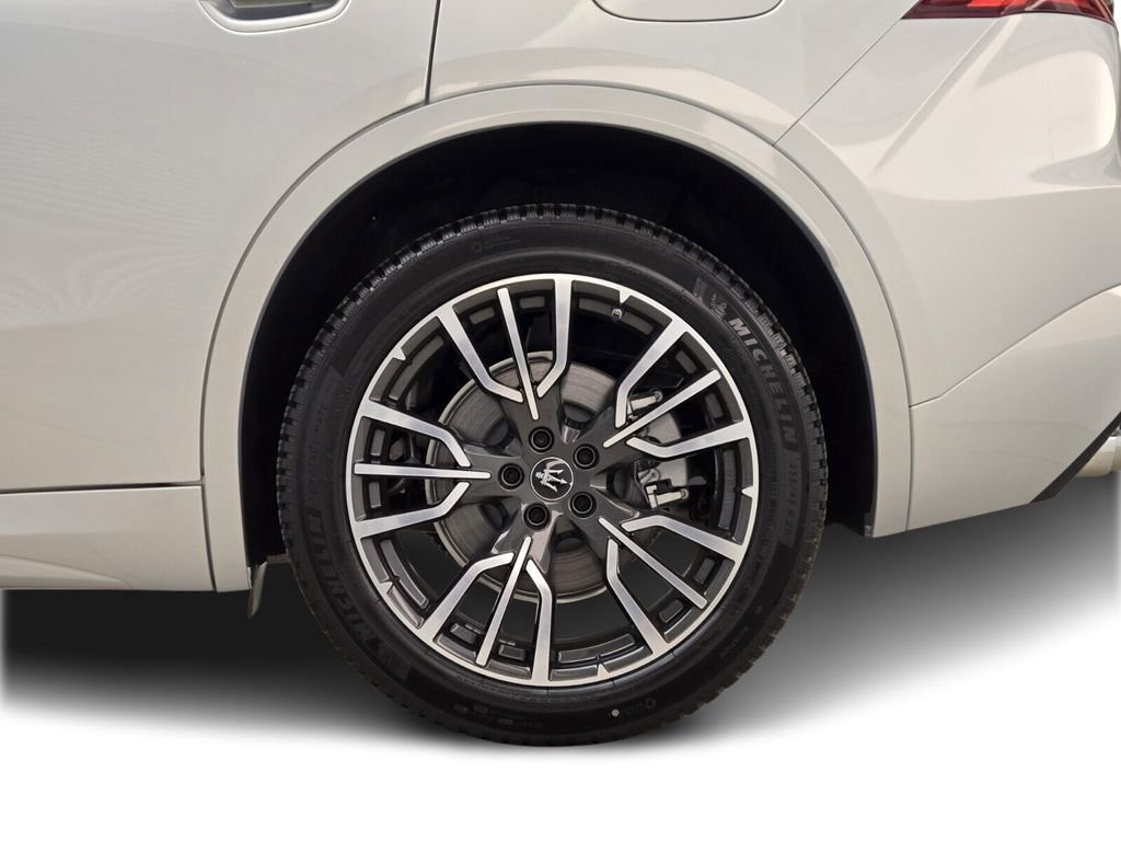 Used 2024 Maserati Grecale GT image 14