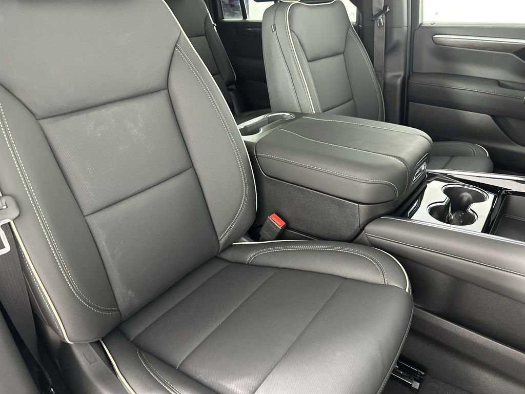 New 2026 Chevrolet Suburban Premier image 28