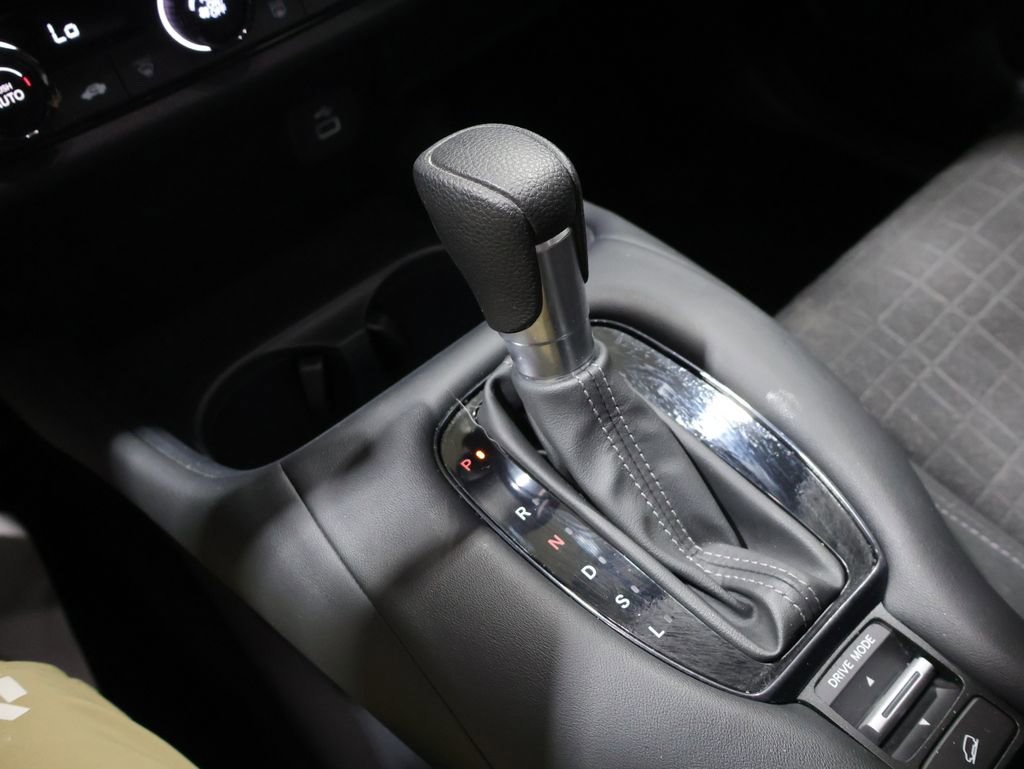 Used 2023 Honda HR-V LX image 29