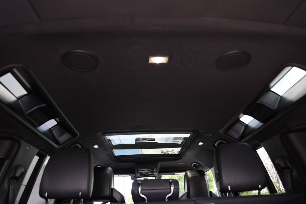 New 2026 Land Rover Defender 110 OCTA AWD/4WD image 10