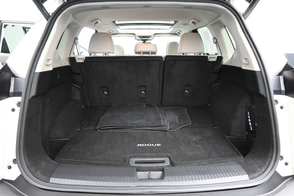 Used 2023 Nissan Rogue SL w/ SL Premium Package FWD image 21