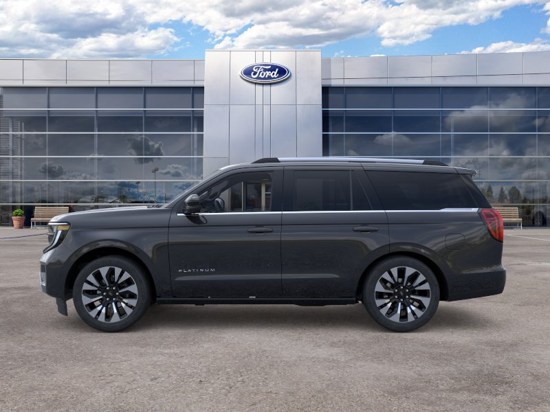 Used 2025 Ford Expedition Platinum w/ Driver's Package AWD/4WD image 3