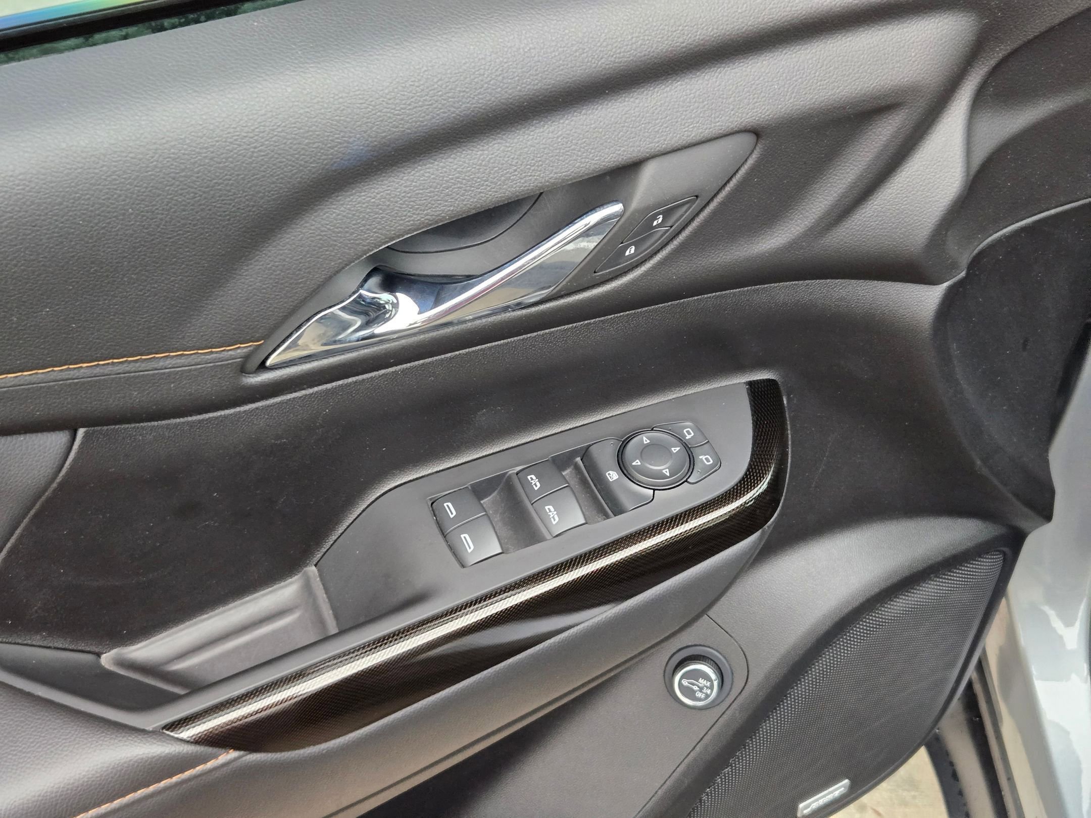 Certified 2023 GMC Acadia AT4 image 12