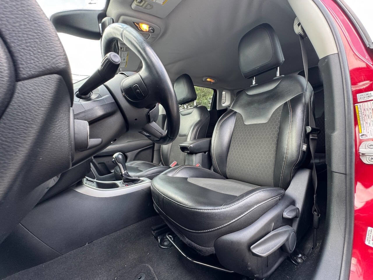 Used 2018 Jeep Compass Latitude image 10