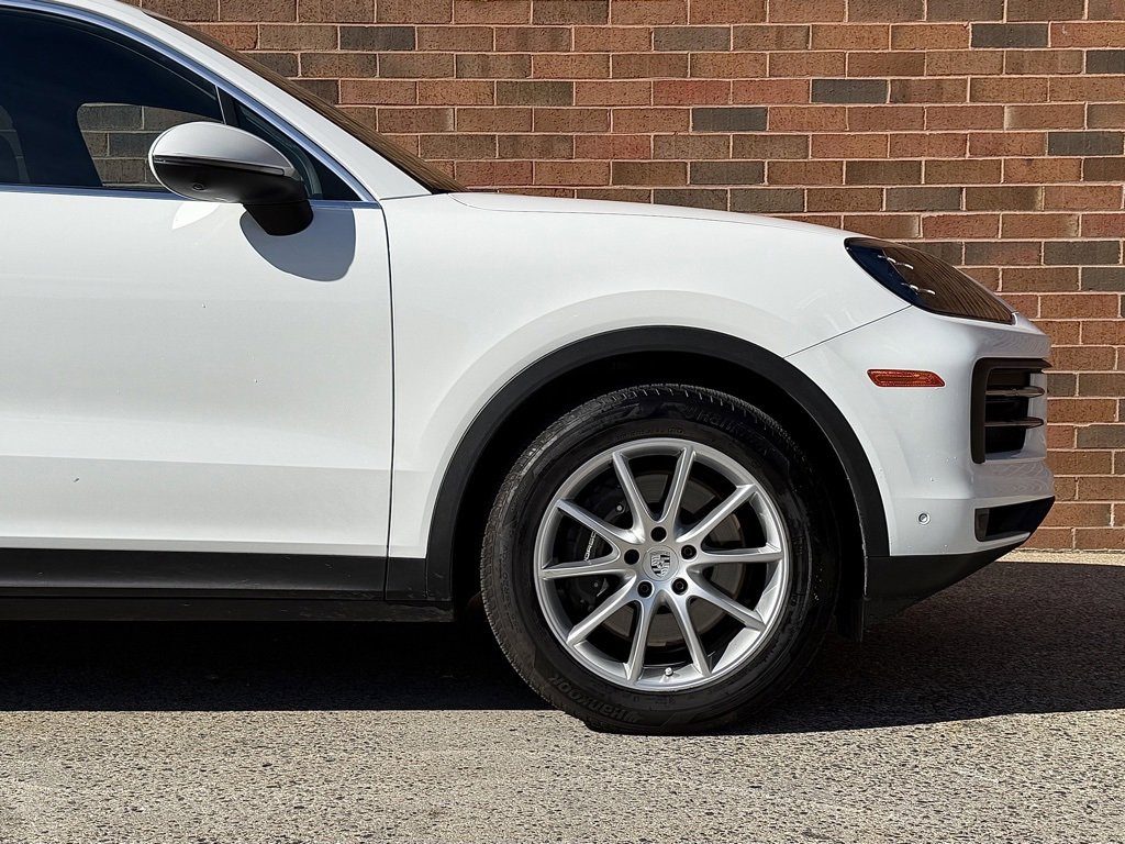 Certified 2025 Porsche Cayenne image 11
