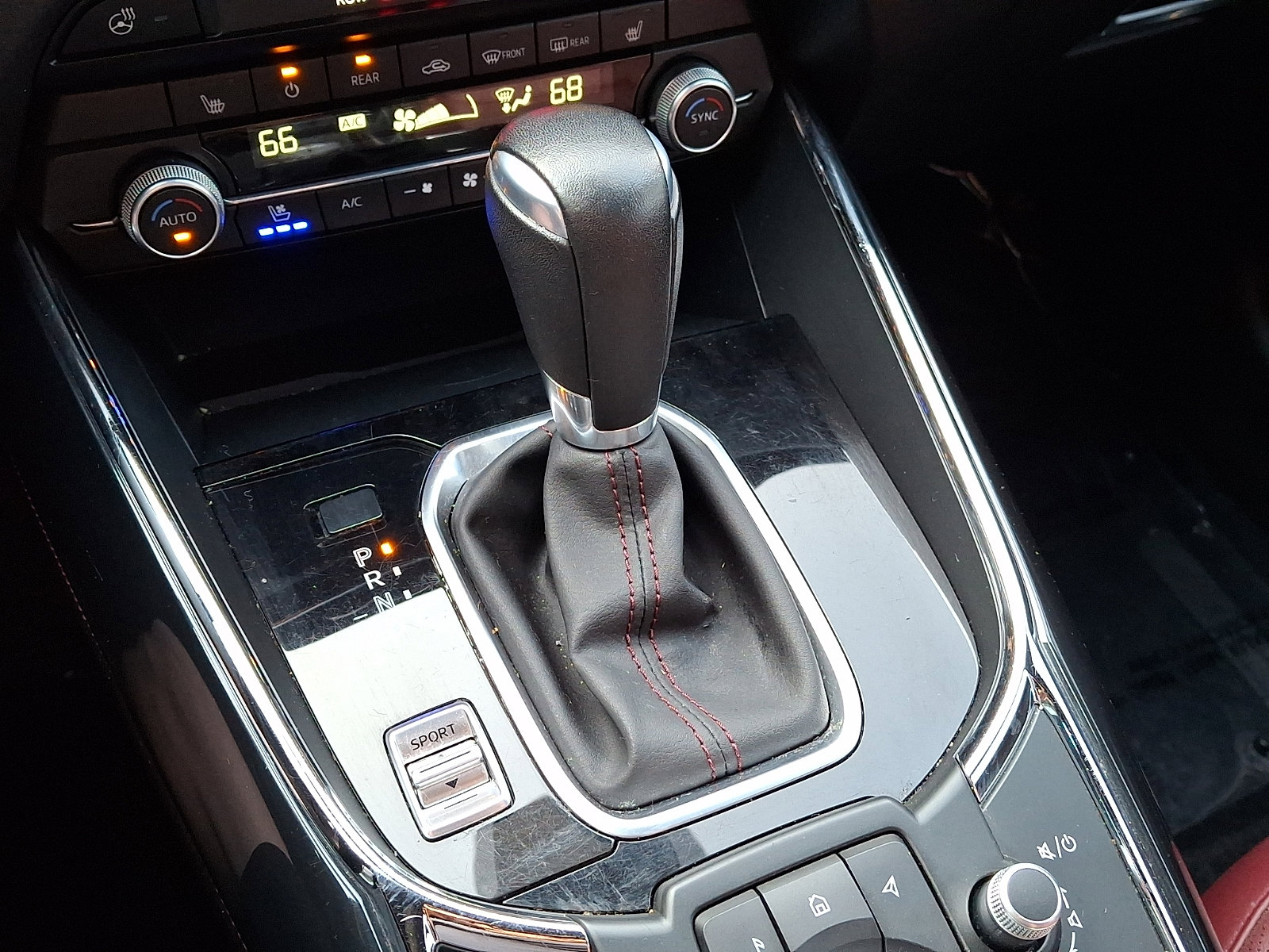 Used 2021 MAZDA CX-9 Carbon Edition AWD/4WD image 15