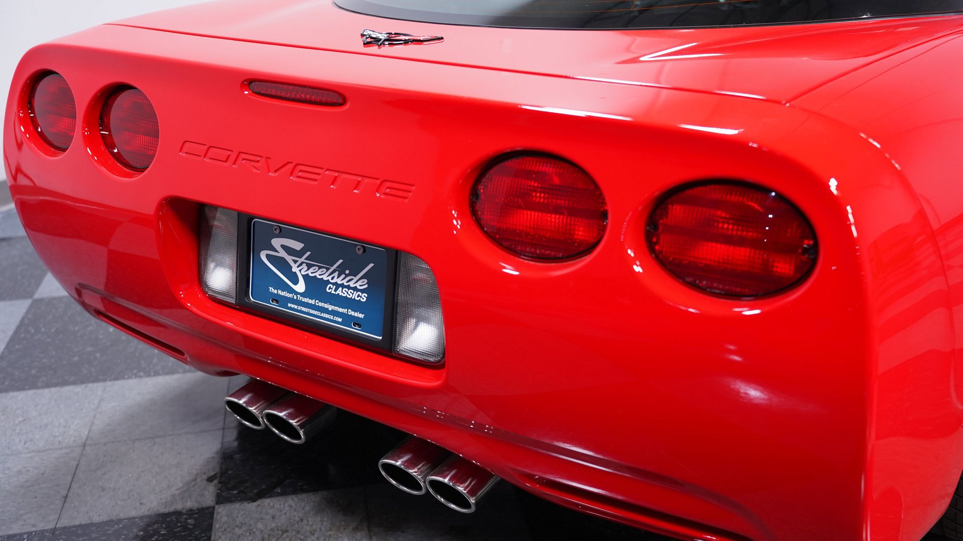 Used 2000 Chevrolet Corvette Coupe w/ Memory Pkg image 23