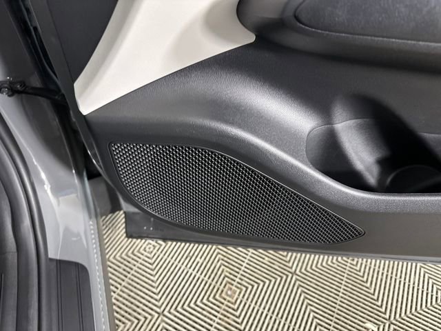 Used 2025 Hyundai Tucson SE image 27