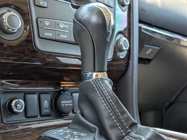 Used 2017 Nissan Armada Platinum RWD image 14