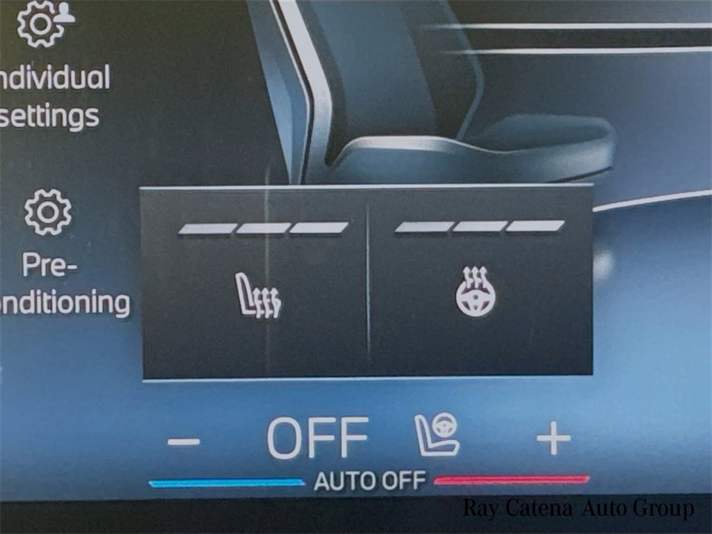 Used 2025 BMW iX xDrive50 w/ Premium Package image 21