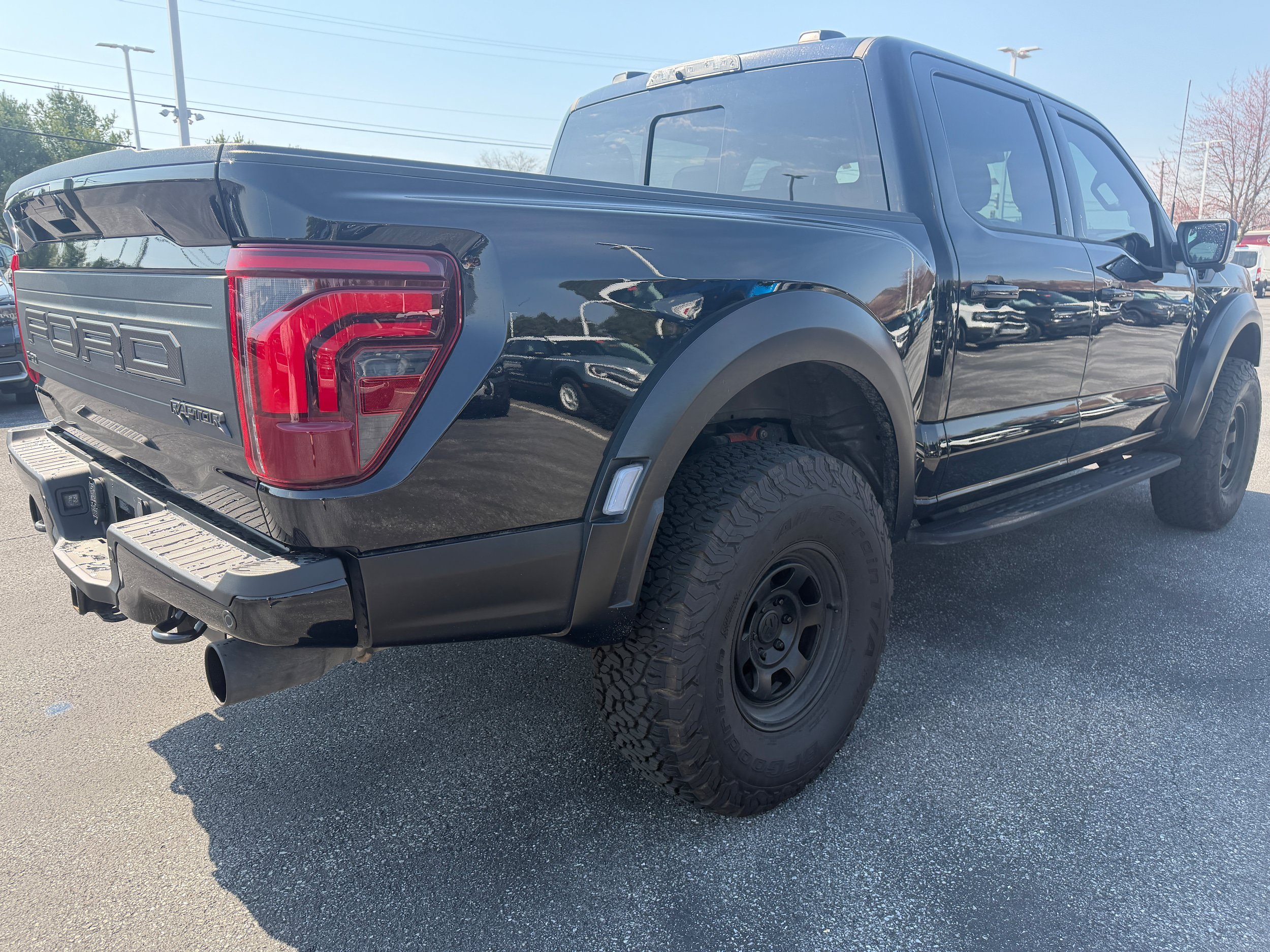 Certified 2024 Ford F150 Raptor AWD/4WD image 5