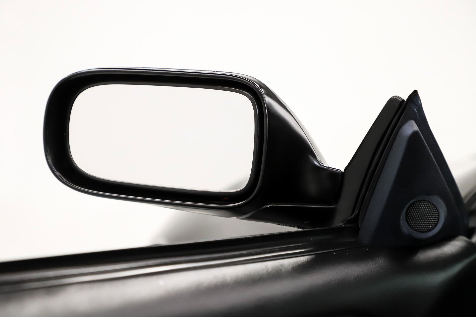 Used 2003 Aston Martin Vanquish image 8